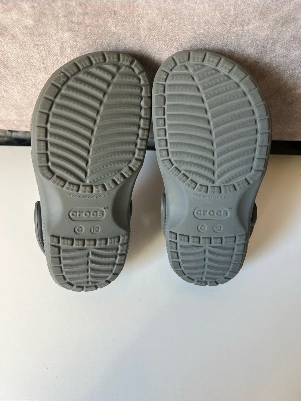 CROCS Kids Classic Clog in Gray